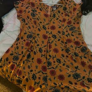Romper with shoulder pads